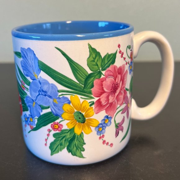Pair of Vintage FIB Flowers Inc. Balloons Floral Mugs w/ Artwork by Jane Bowen - Picture 5 of 14